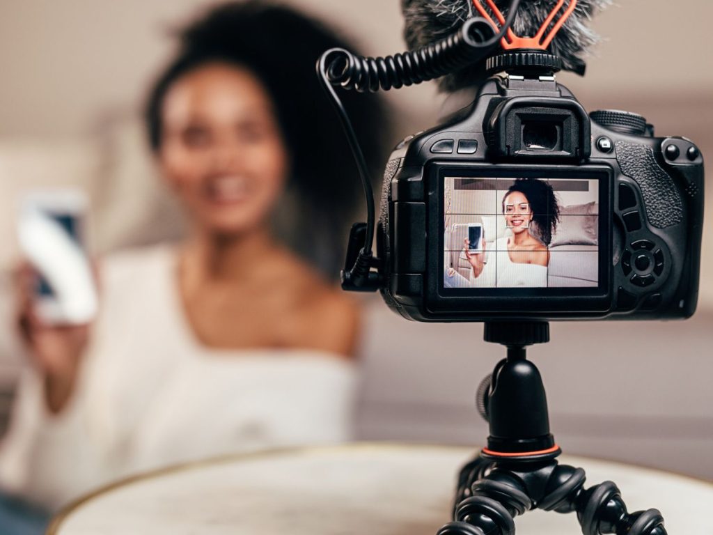 Dentist explainer video production in Sugar Land: dynamic video highlighting dental services for impactful marketing.